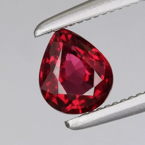 0.49CT SPLENDID PEAR CUT 100% NATURAL PURPLISH RED SPINEL