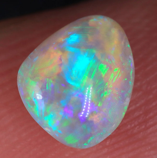 0.70CT EXCELLENT 100% NATURAL LIGHTNING RIDGE CRYSTAL OPAL