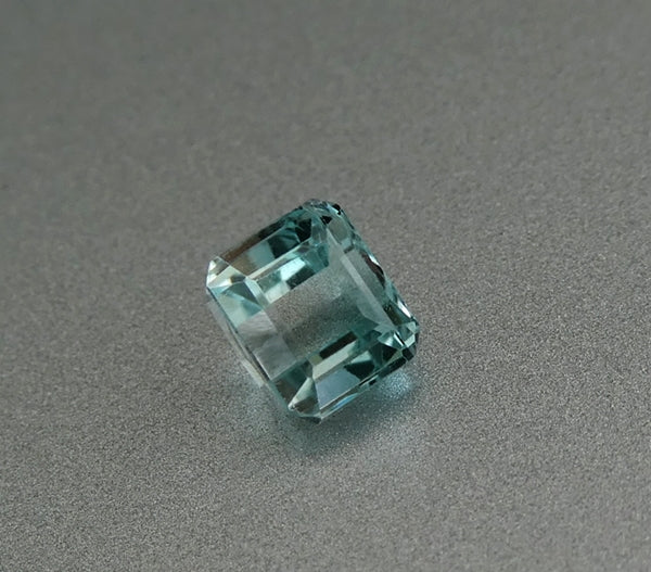 0.70CT 希少なエクセレント オクタゴン カット 100% 天然パステル ブルー トルマリン