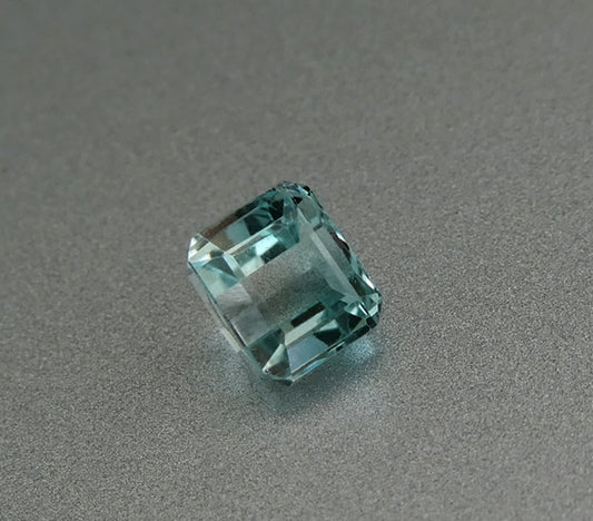 0.70CT 希少なエクセレント オクタゴン カット 100% 天然パステル ブルー トルマリン