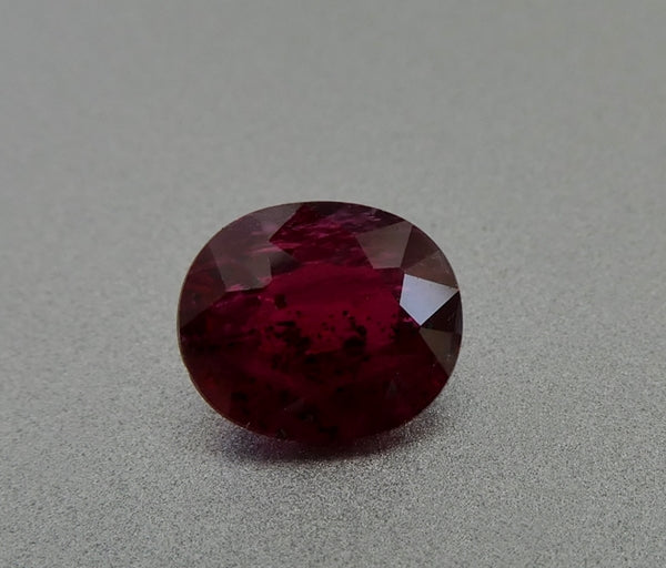 0.77CT SPLENDID OVAL CUT 100% NATURAL BLOOD RED RUBY