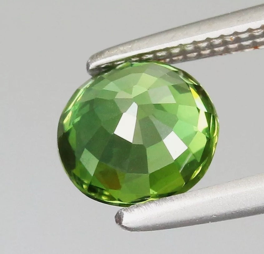 0.99CT SPLENDID ROUND 100% NATURAL GREEN SAPPHIRE