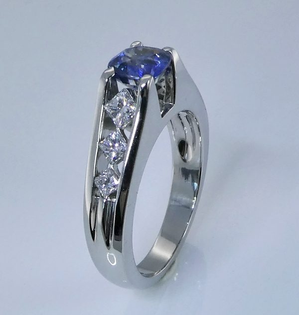 1.16CT CERTIFIED BLUE SAPPHIRE &amp; 0.54CT DIAMONDS SOLID PLATINUM RING