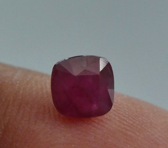 1.19CT SPLENDID CUSHION CUT 100% NATURAL PURPLE RED RUBY