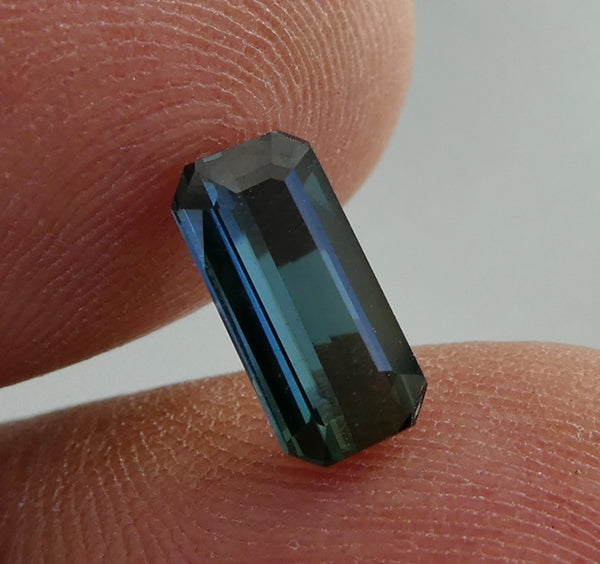 1.27CT EXCELLENT OCTAGON 100% NATURAL GREEN BLUE TOURMALINE