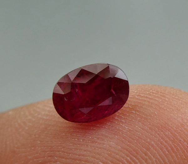 1.33CT EXCELLENT OVAL CUT 100% NATURAL BLOOD RED RUBY