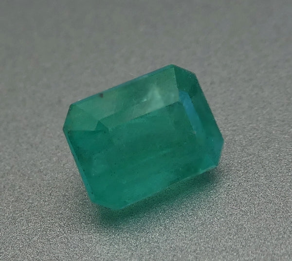 1.35CT SPLENDID OCTAGON 100% NATURAL GREEN EMERALD