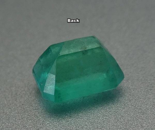 1.35CT SPLENDID OCTAGON 100% NATURAL GREEN EMERALD