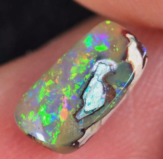 1.39CT EXCELLENT UNIQUE NATURAL AUSTRALIAN BOULDER OPAL