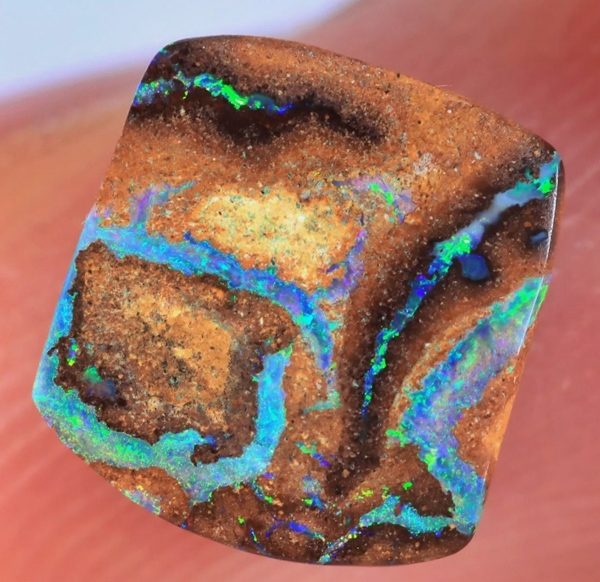 1.56CT EXCELLENT UNIQUE 100% NATURAL AUSTRALIAN BOULDER OPAL