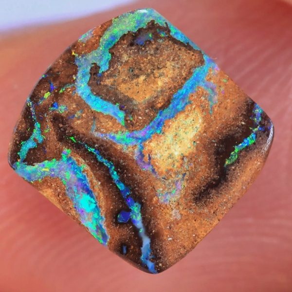 1.56CT EXCELLENT UNIQUE 100% NATURAL AUSTRALIAN BOULDER OPAL