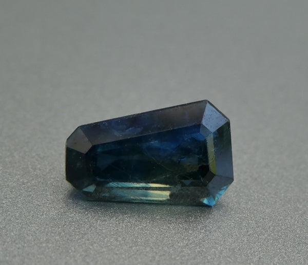 1.66CT UNHEATED FANCY CUT 100% NATURAL GREEN BLUE SAPPHIRE