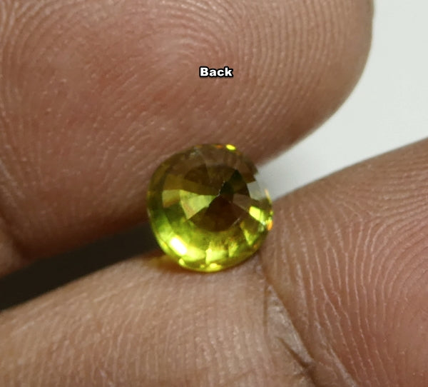 1.72CT SPLENDID CUSHION IRIDESCENT 100% NATURAL YELLOWISH GREEN SPHENE TITANITE