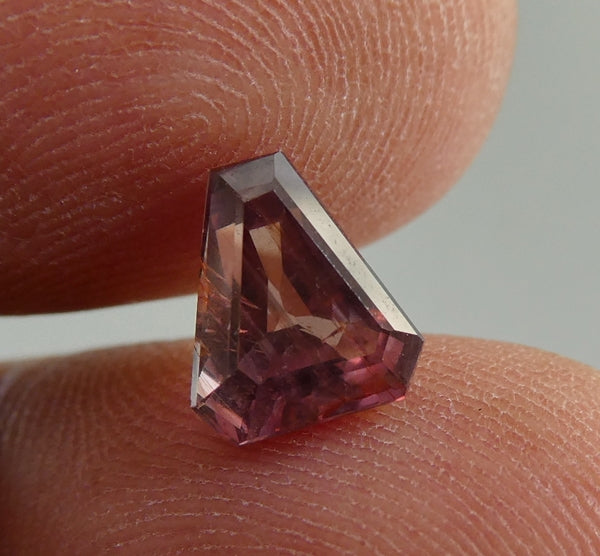 1.89CT UNHEATED FANCY CUT 100% NATURAL ORANGE PINK SAPPHIRE