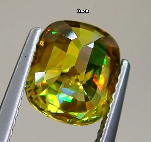 1.98CT SPLENDID CUSHION IRIDESCENT 100% NATURAL YELLOW GREEN SPHENE TITANITE