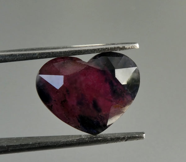 10.30CT UNHEATED HUGE HEART CUT 100% NATURAL BLOOD RED RUBY