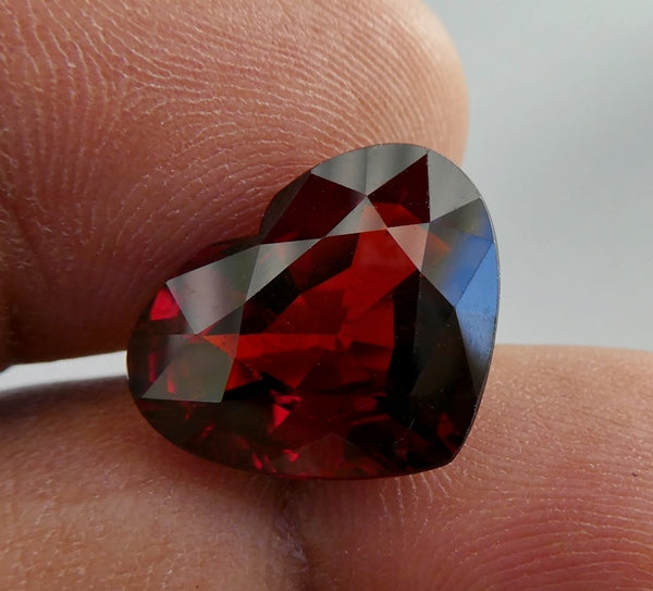 11.43CT EXCELLENT HUGE HEART ORANGE RED 100% NATURAL SPESSARTITE