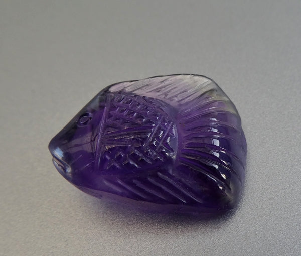 11.79CT UNHEATED SPLENDID FANCY CARVING 100% NATURAL PURPLE AMETHYST