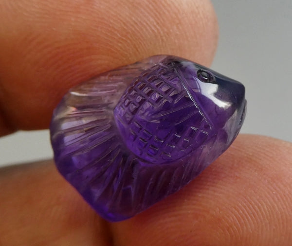 11.79CT UNHEATED SPLENDID FANCY CARVING 100% NATURAL PURPLE AMETHYST