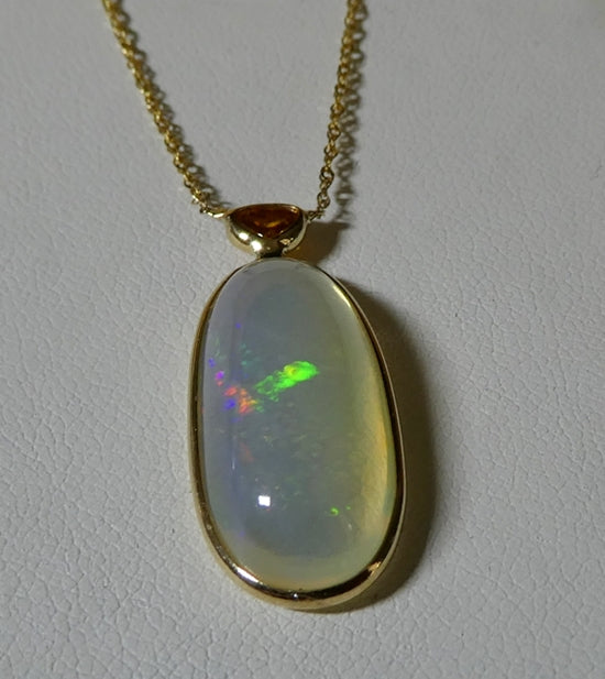 7.50CT SPLENDID UNHEATED 100% NATURAL OPAL & 0.25CT DIAMOND 14K SOLID YELLOW GOLD PENDANT NECKLACE