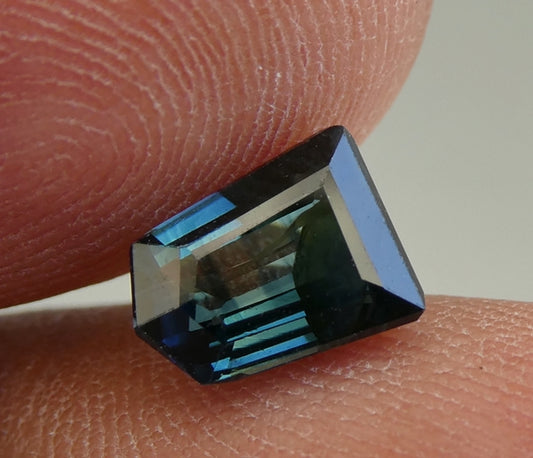 2.06CT UNHEATED FANCY CUT 100% NATURAL GREEN BLUE SAPPHIRE