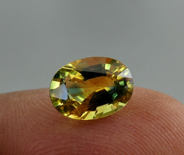 2.13CT SPLENDID OVAL CUT 100% NATURAL BLUE GREEN YELLOW SAPPHIRE