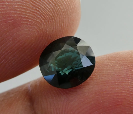 2.52CT SPLENDID OVAL CUT 100% NATURAL DEEP BLUE TOURMALINE