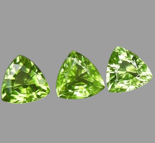 2.60CT SPLENDID TRILLION CUT 100% NATURAL BRILLIANT GREEN PERIDOT 3PCS