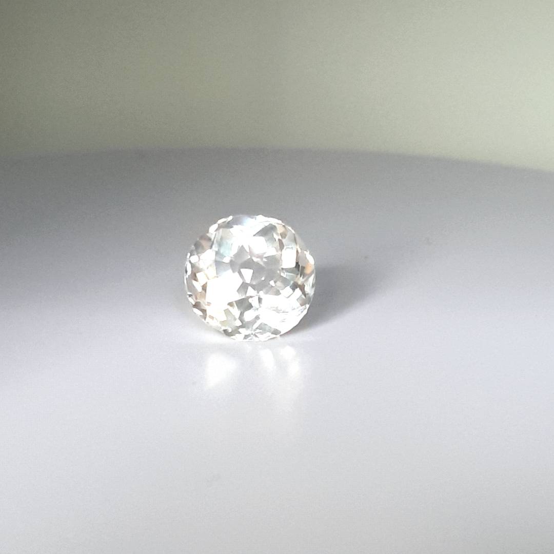 6.56CT DAZZLING CUSTOM CUT NATURAL DIAMOND WHITE QUARTZ