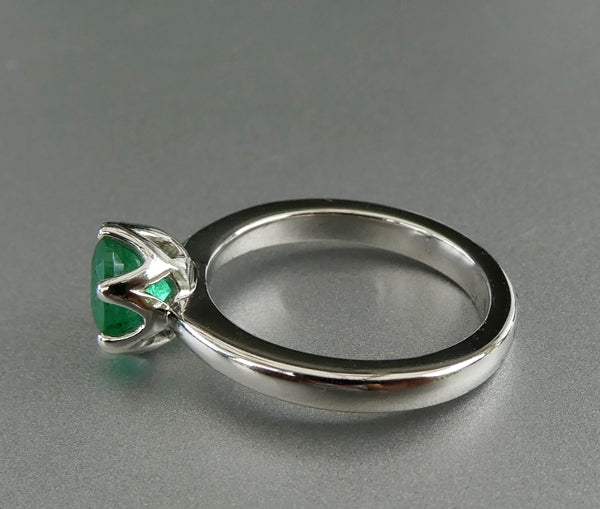 EXCELLENT ROUND 100% NATURAL GREEN EMERALD SOLITAIRE SOLID PLATINUM RING