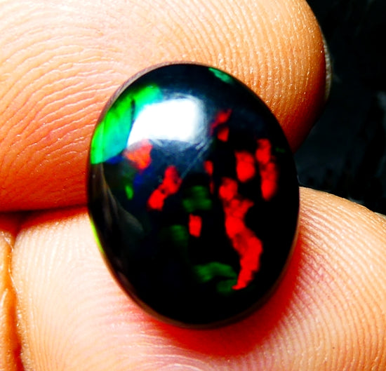 3.72CT UNHEATED RAINBOW STUNNER FLASHING 100% NATURAL BLACK OPAL