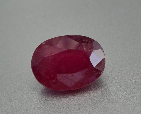 4.52CT SPLENDID HUGE OVAL CUT 100% NATURAL RED RUBY