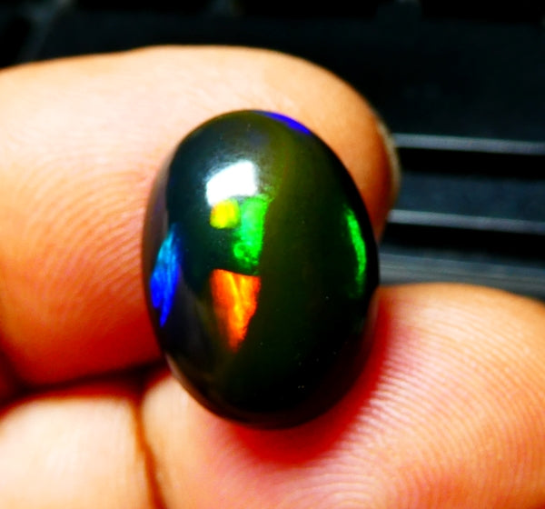 5.75CT UNHEATED RAINBOW STUNNER FLASHING 100% NATURAL ROUND BLACK OPAL