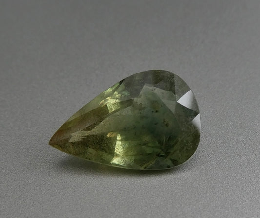 6.40CT EXCELLENT PEAR CUT YELLOW BLUE GREEN SAPPHIRE