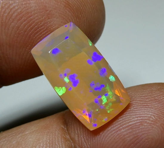 6.63CT UNTREATED RAINBOW FLASHING FACETED CUSHION 100% NATURAL CRYSTAL OPAL