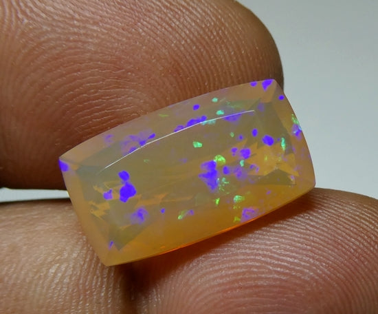 6.63CT UNTREATED RAINBOW FLASHING FACETED CUSHION 100% NATURAL CRYSTAL OPAL