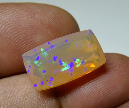 6.63CT UNTREATED RAINBOW FLASHING FACETED CUSHION 100% NATURAL CRYSTAL OPAL