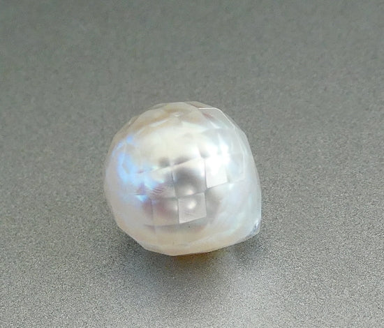 10.8MM BEAUTIFUL GENUINE CUSTOM WHITE SOUTH SEA PEARL