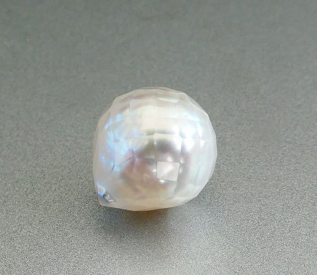 10.8MM BEAUTIFUL GENUINE CUSTOM WHITE SOUTH SEA PEARL