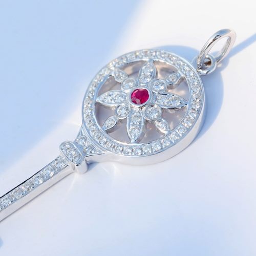 SPLENDID UNHEATED RUBY & 0.24CT DIAMOND 10K SOLID WHITE GOLD KEY NECKLACE