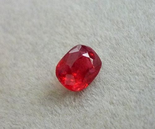 0.43CT NATURAL BLOOD RED BURMESE SPINEL