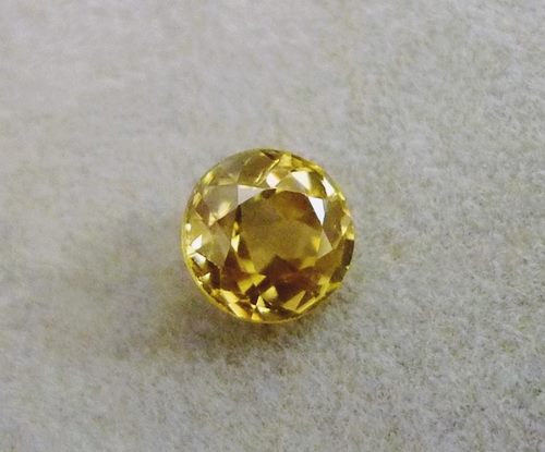 0.72CT EXCELLENT RARE COLOUR IMPERIAL SPINEL