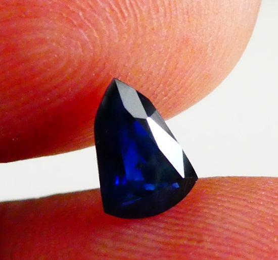 0.74CT EXCELLENT FANCY CUT 100% NATURAL DEEP BLUE SAPPHIRE