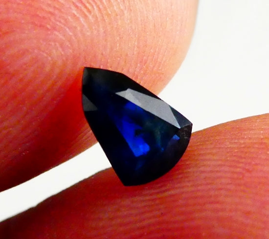 0.74CT EXCELLENT FANCY CUT 100% NATURAL DEEP BLUE SAPPHIRE