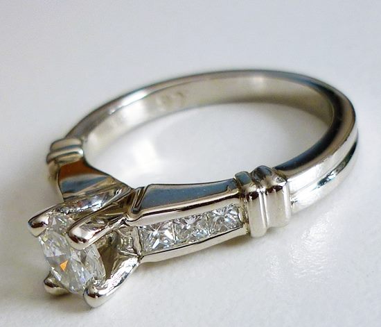 0.76CT CERTIFIED GORGEOUS 100% NATURAL DIAMONDS SOLID PLATINUM RING 7.0grm $7000