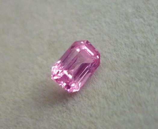 0.79CT EXCELLENT PINK MOGOK SPINEL