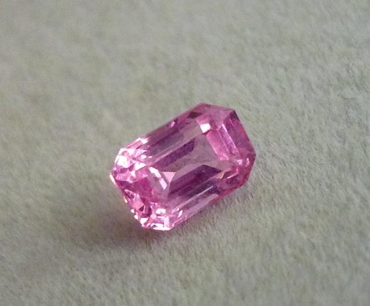 0.79CT EXCELLENT PINK MOGOK SPINEL