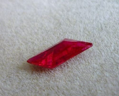 0.85CT UNHEATED NATURAL TOP RED FANCY RUBY