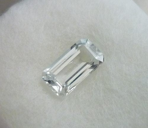 0.94CT 天然セイロンホワイトサファイア