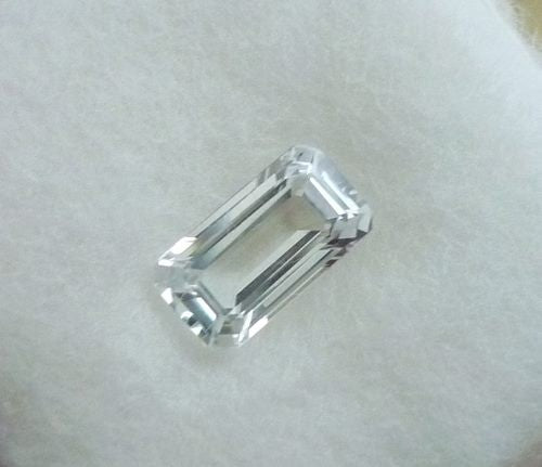 0.94CT NATURAL CEYLON WHITE SAPPHIRE